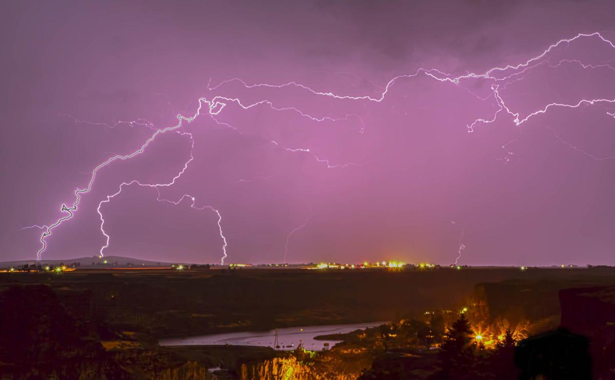 Lightning storm over Twin Falls