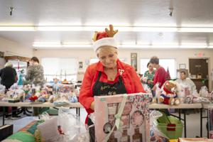 Gifts of Love: Nonprofit provides gifts to care center residents