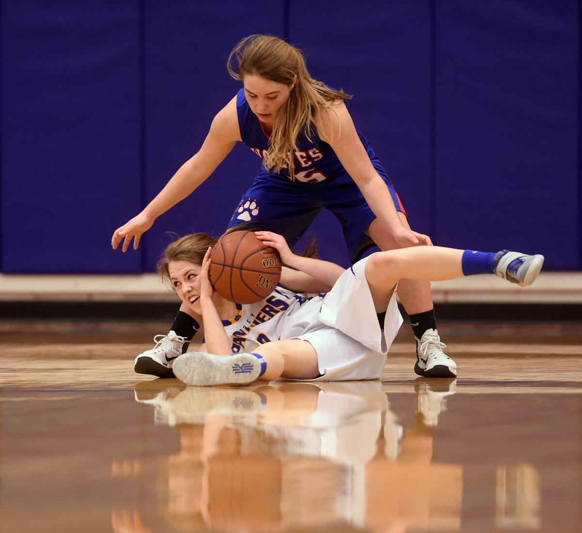 State Championship Basketball - Castleford Vs. Carey