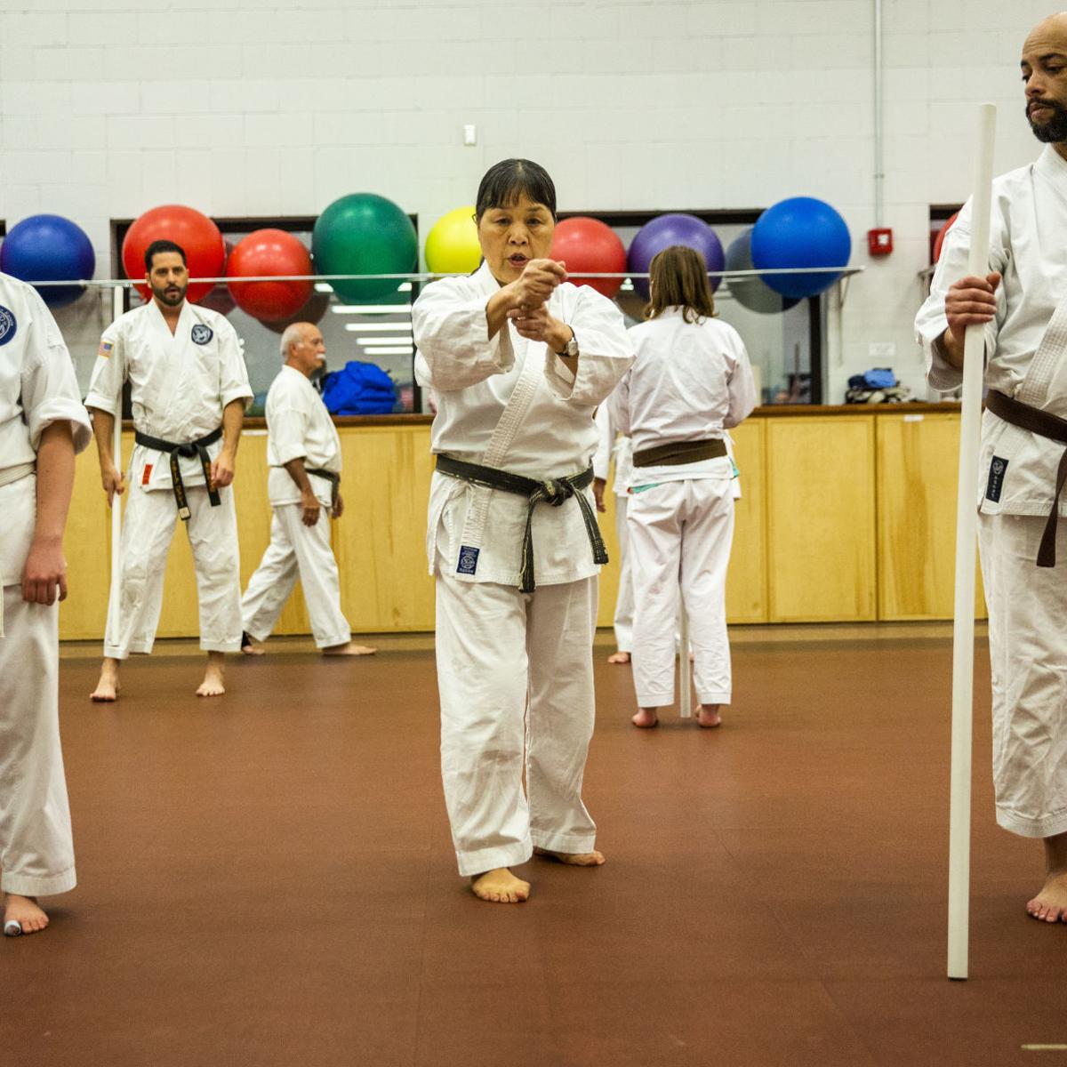 Visiting Black Belt Inspires Karate Students Local Magicvalley Com