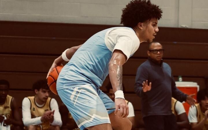 Golden Eagles ink versatile guard Charles Duncan