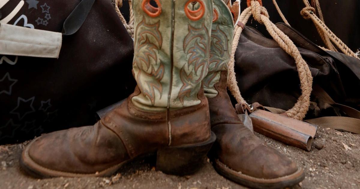 Mike Zebarth Rodeo Kimberly's Brackett, Zebarth start strong at IHSRA State Finals