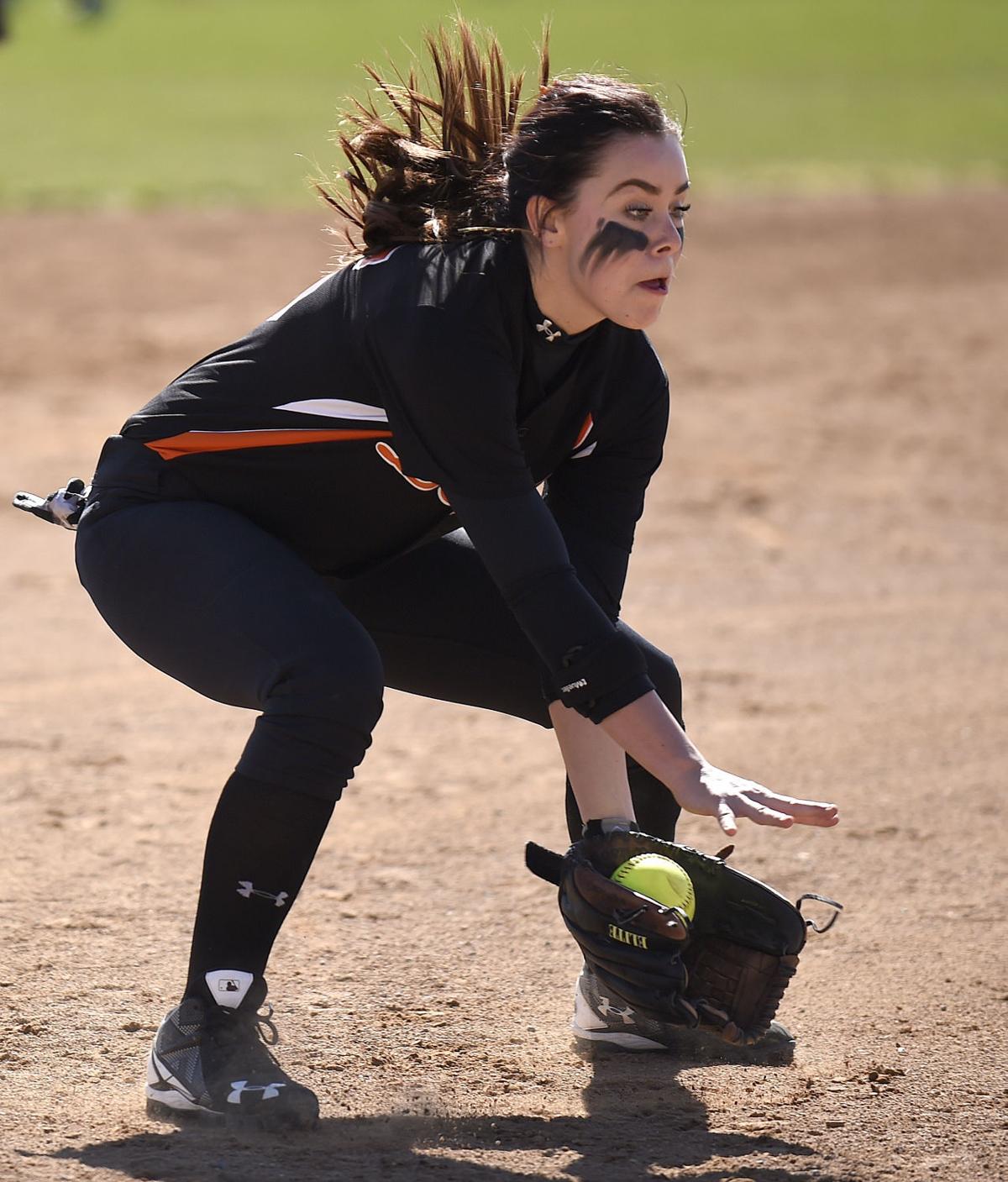 Softball - Declo Vs. Buhl