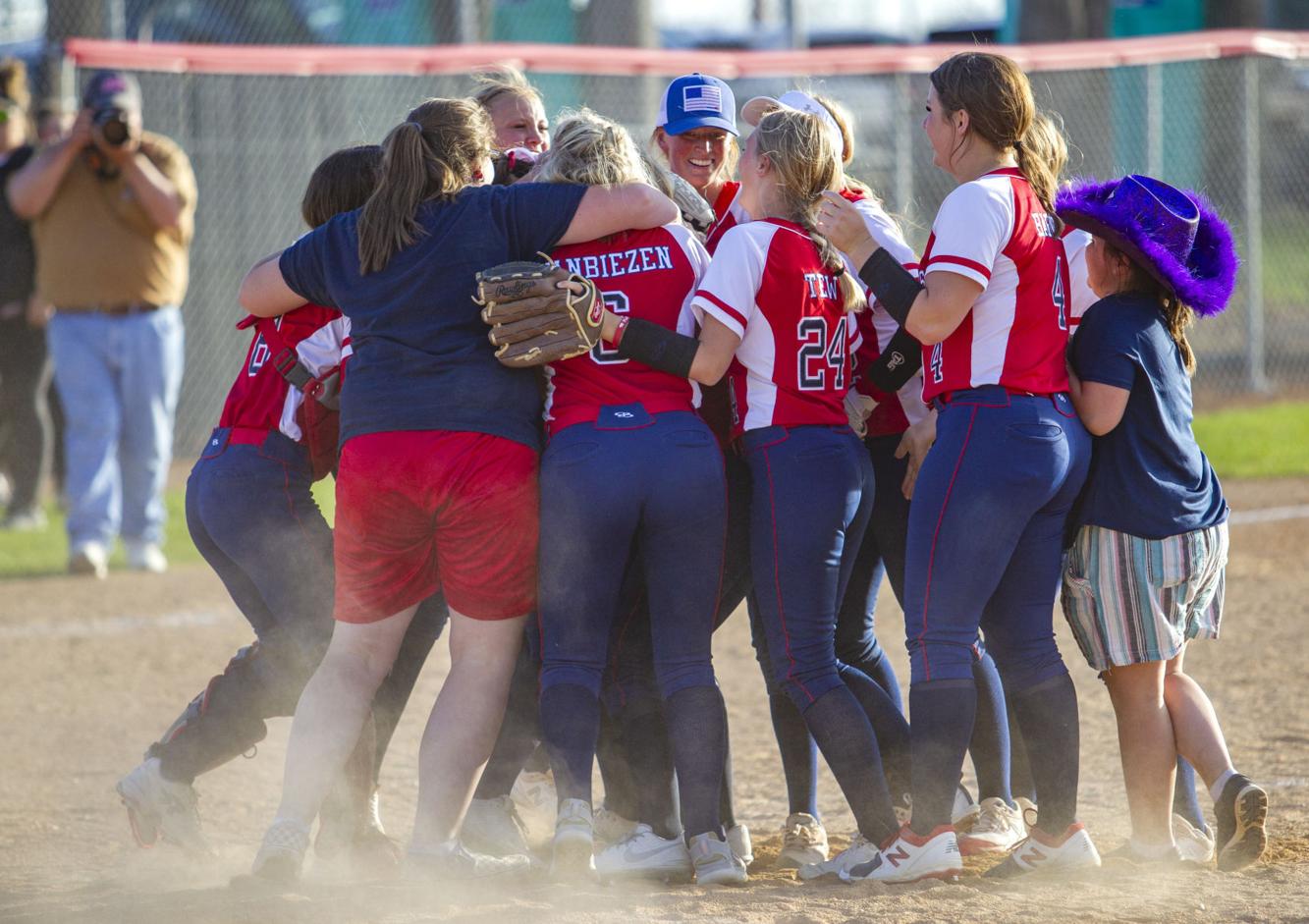 PHOTOS A season with Filer softball Southern Idaho High School