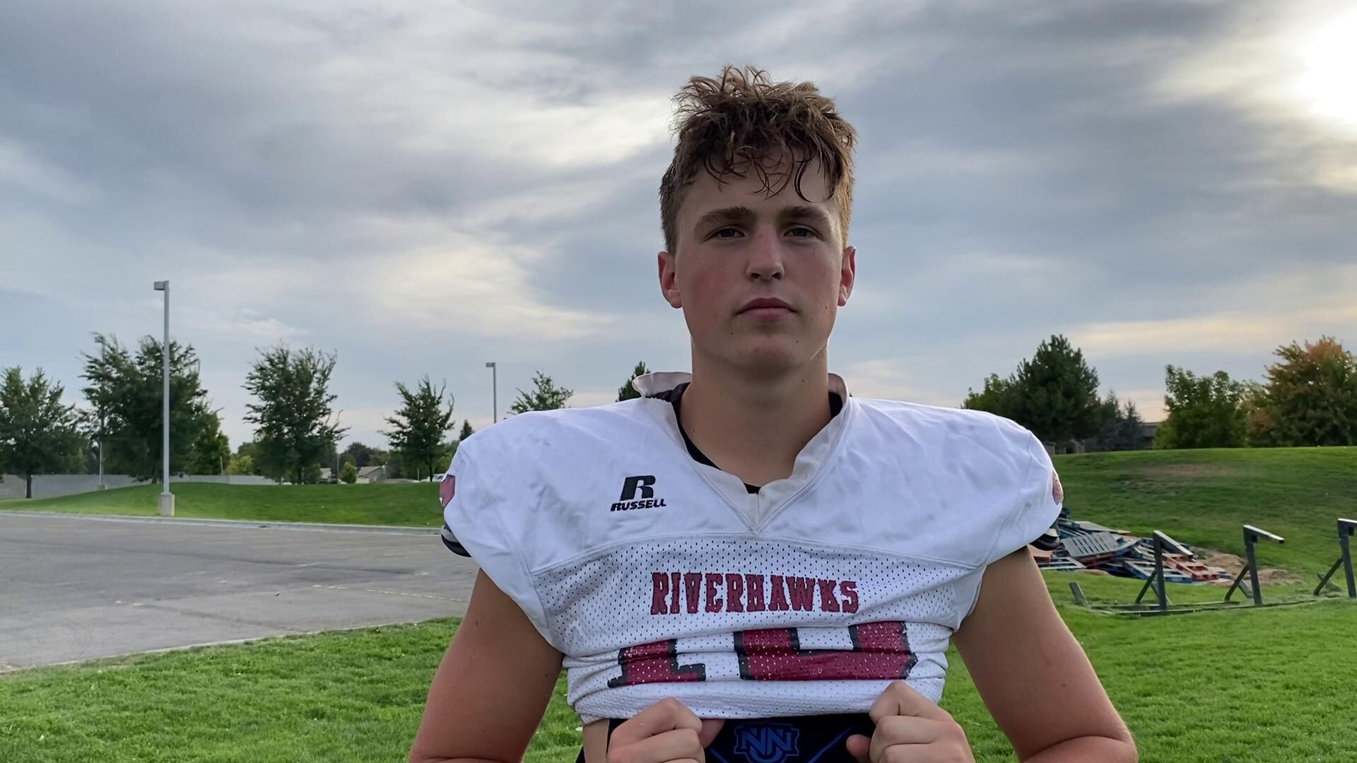 'You just gotta read your team': CRHS QB Conner Willis on leadership,  Riverhawks' 4-0 start