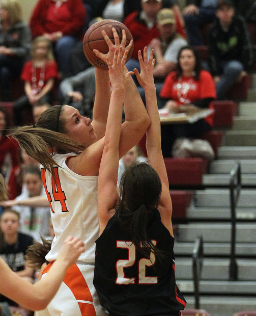 1A D1 State Tournament: Hagerman Vs. Prairie
