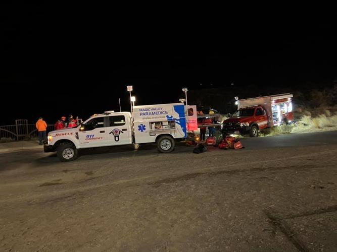 1 dead after car goes over canyon rim
