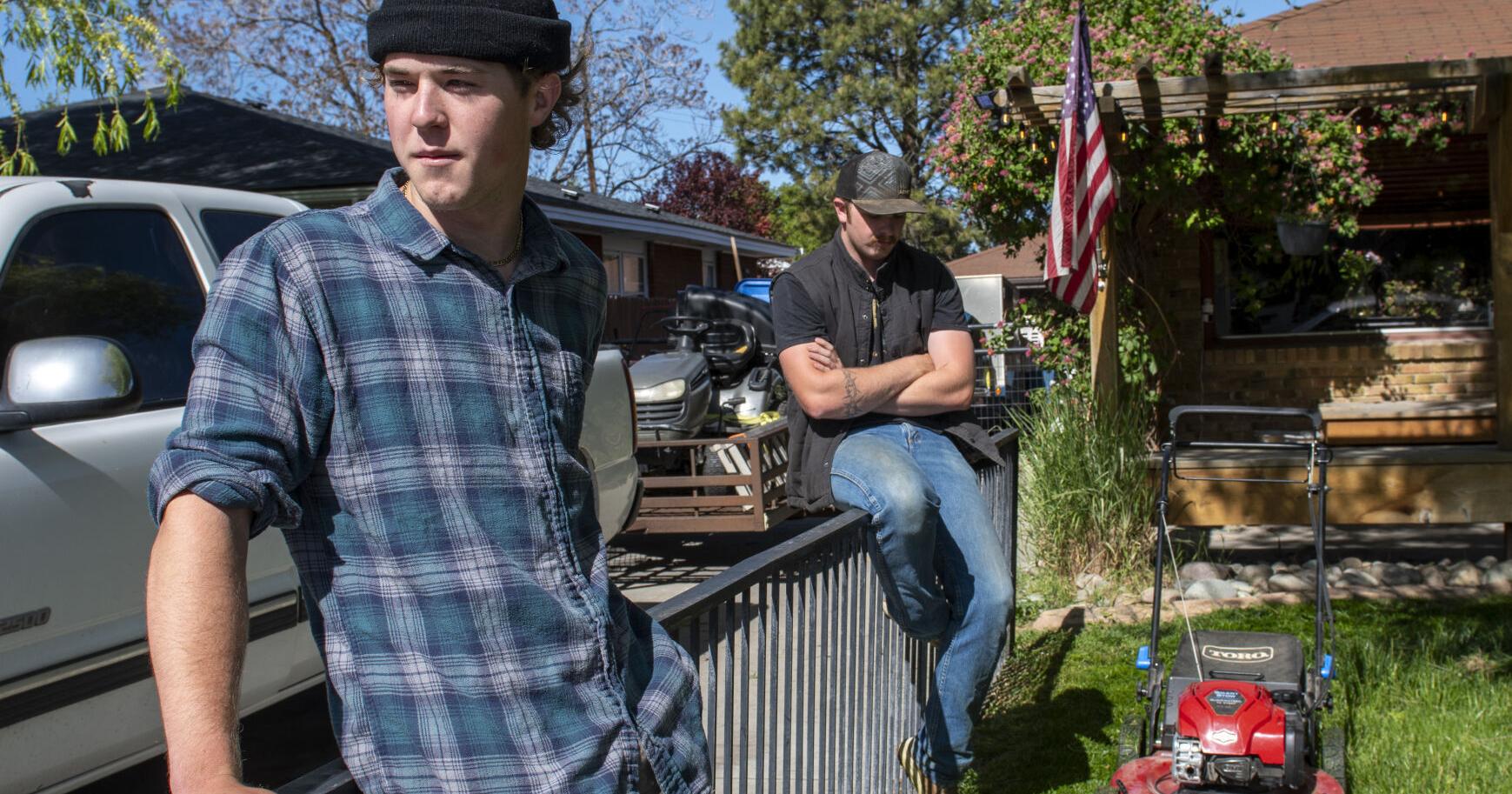 Serving by mowing: Twin Falls man volunteers - Vimarsana News