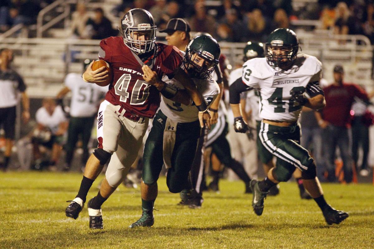 Wood River at Canyon Ridge Football