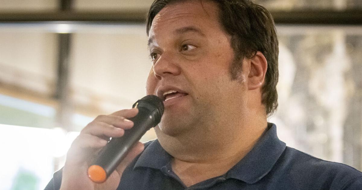 Democratic candidate for Senate Roth stumps in TF