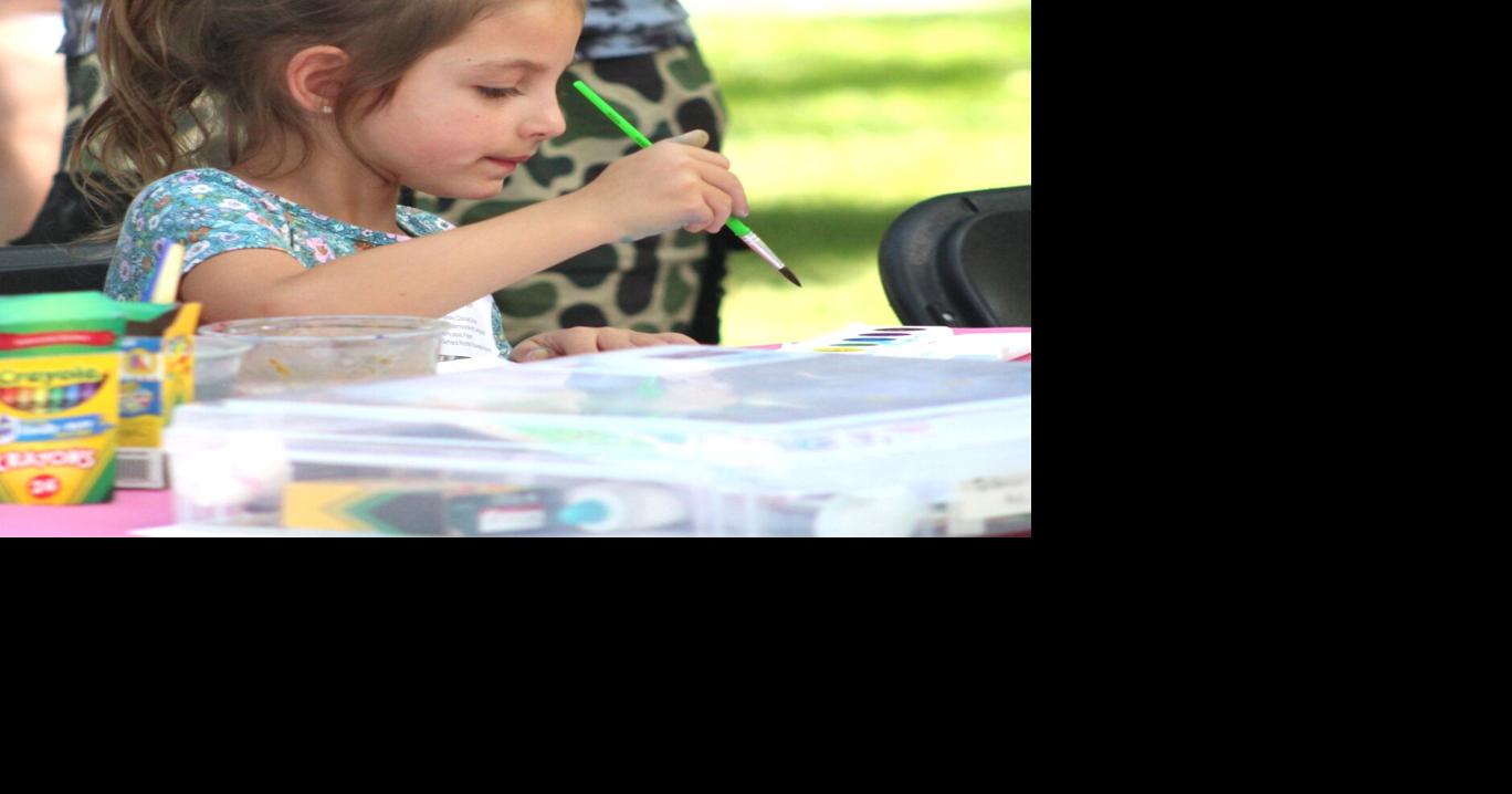 Kids Art in Park, Ice Cream Funday rule at City Park