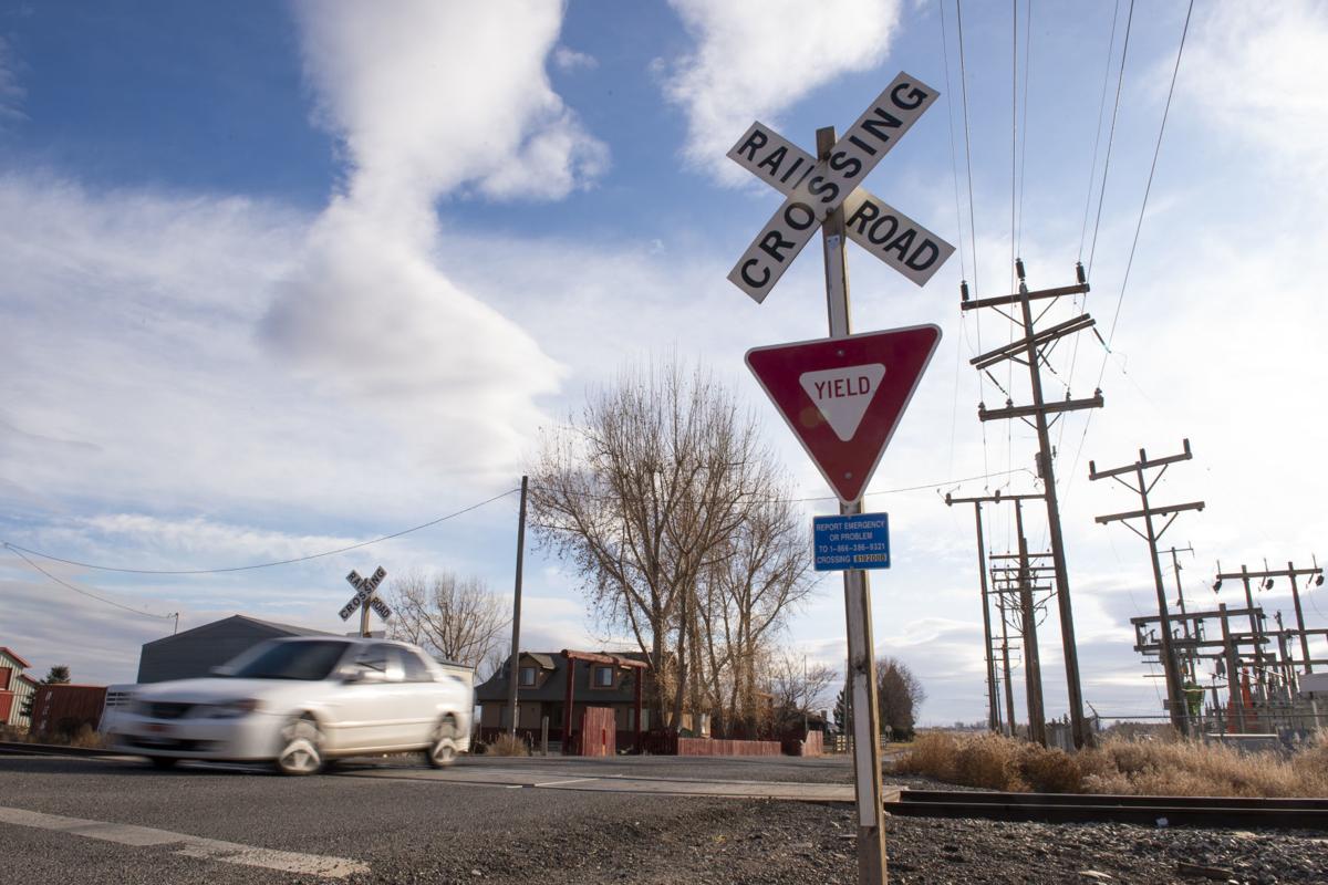 Yield Signs Replace Stop Signs At Passive Railroad Crossings Local Magicvalley Com