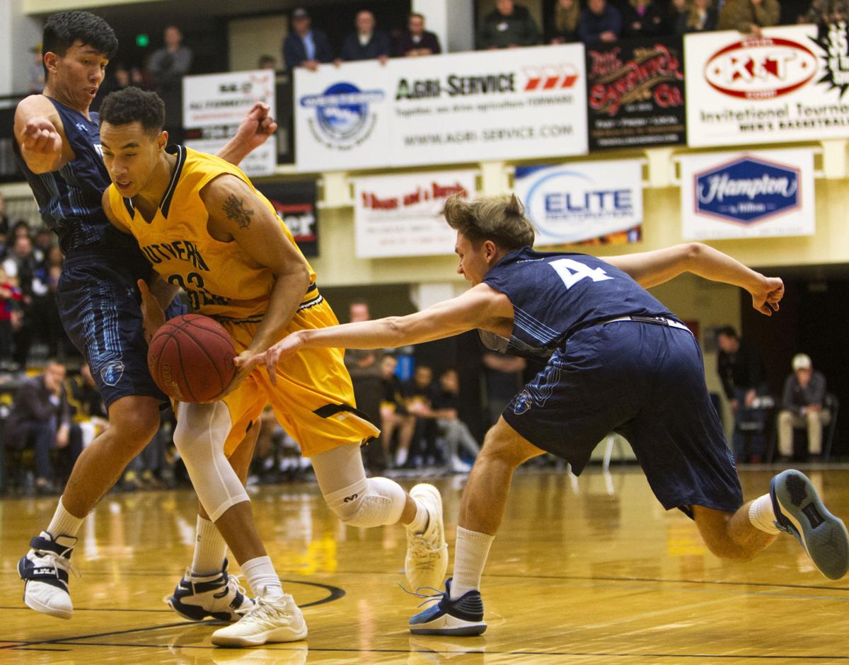 Csi Men Wallop Usu Eastern For 2nd Straight Blowout Win College