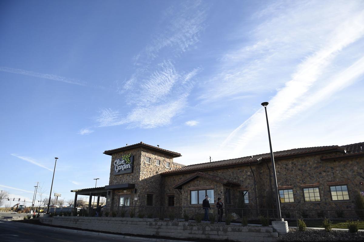 Olive Garden Buys Liquor License Plans To Hire At Least 150 In
