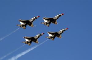 Free Mountain Home air show features the elite USAF Thunderbirds
