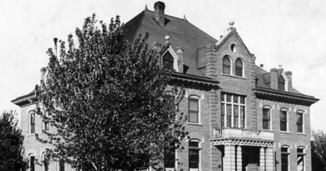 Lincoln County Courthouse finds time capsule - Vimarsana News