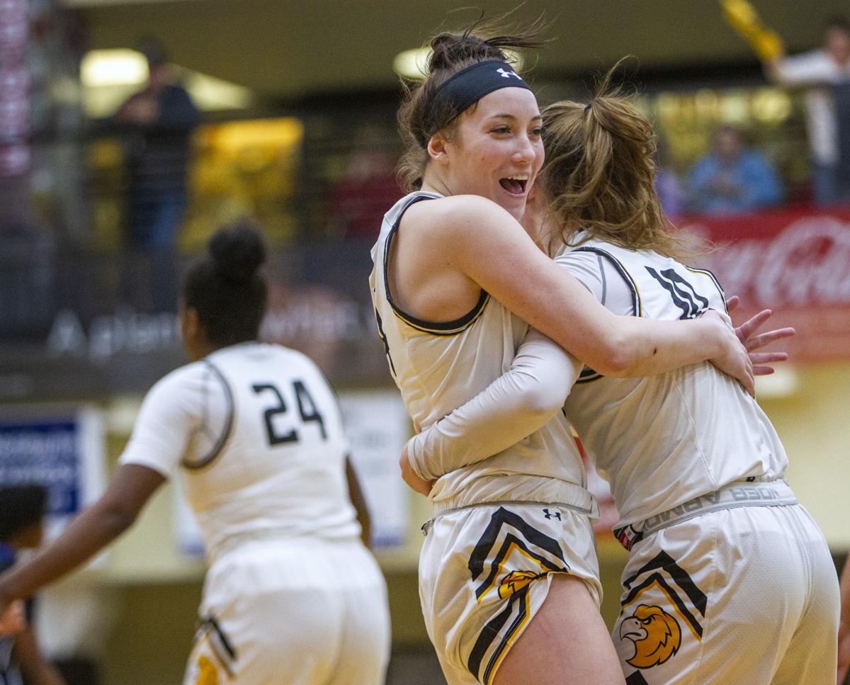 Csi Women Beat Ranked Salt Lake Men S Comeback Falls Short