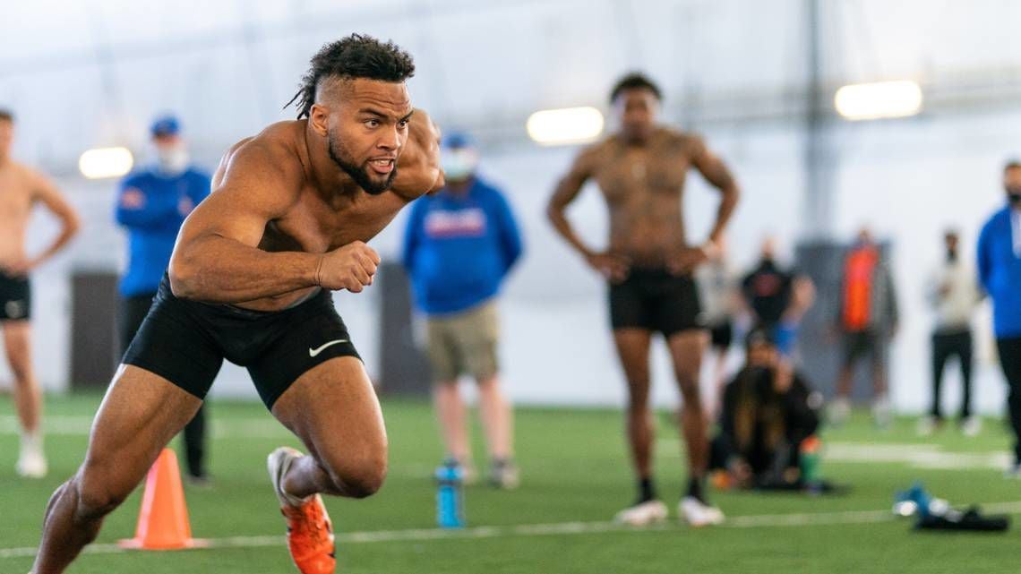 Pro day for Boise State: Williams may change positions in NFL; TE Bates  shows versatility | Boise State University Broncos Sports | magicvalley.com