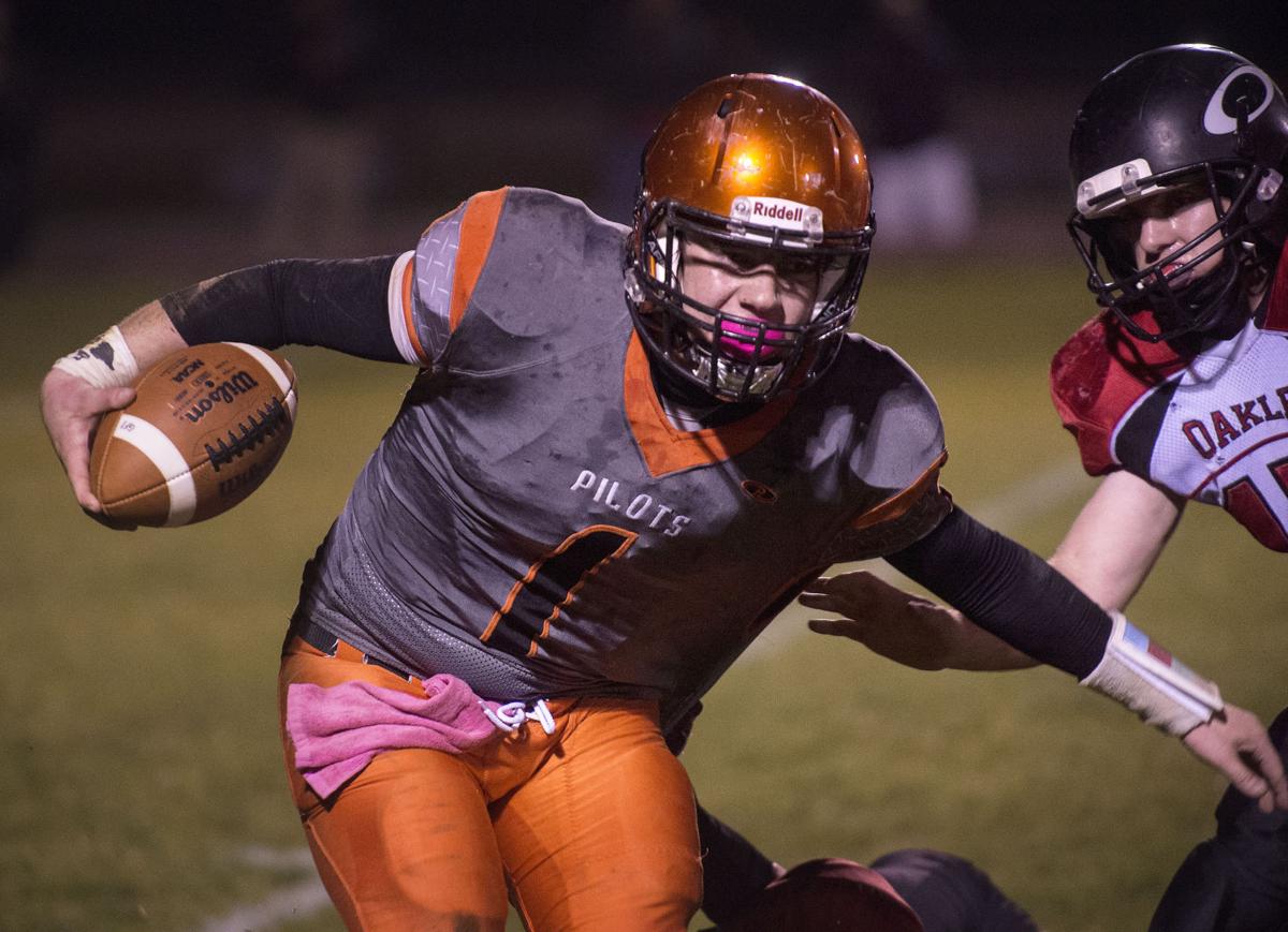 Football - Oakley Vs. Glenns Ferry