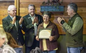 Woman honored for saving a life at Perrine Bridge