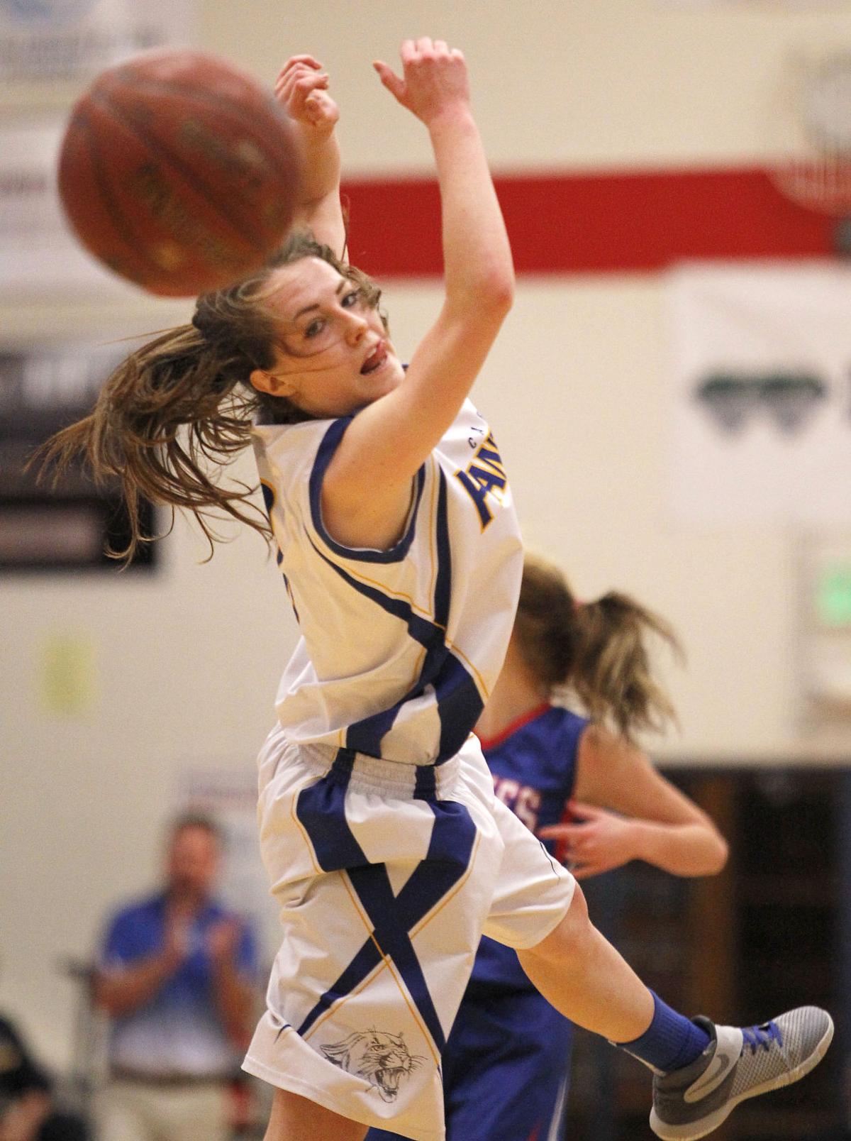State Championship Basketball - Castleford Vs. Carey