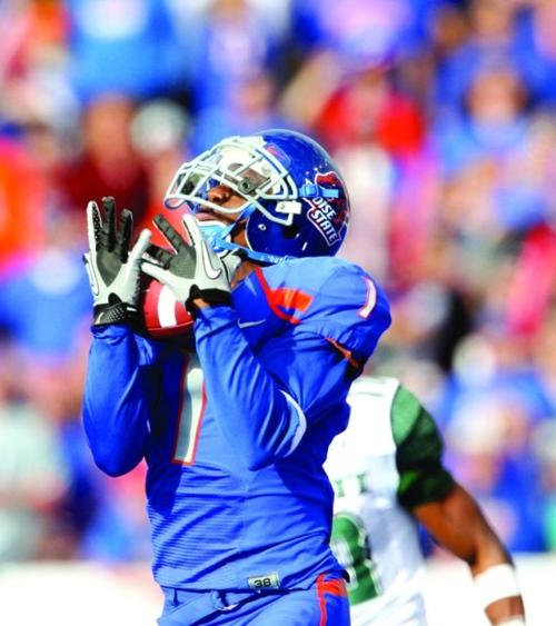 Moore S Record Setting Day Leads Broncos Past Hawaii Boise State