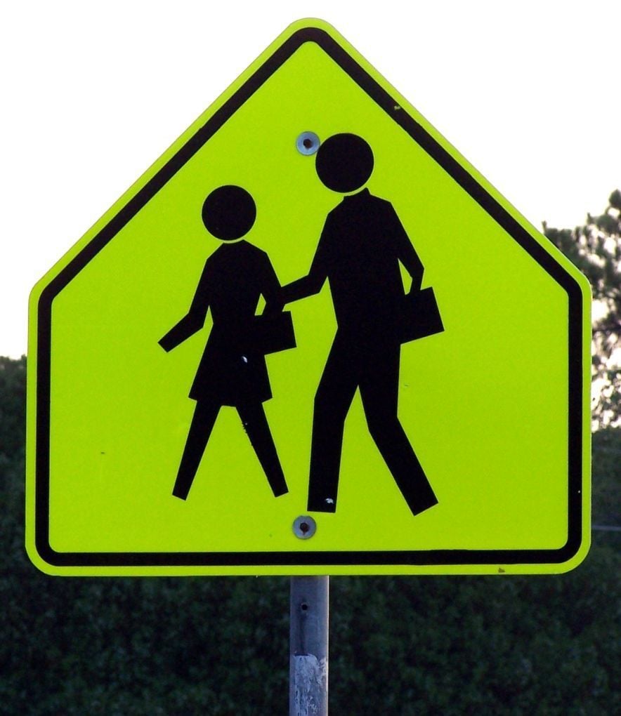 Crosswalk sign installation to close lanes on Washington Avenue in Twin ...