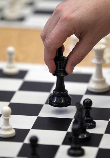 Gallery: Twin Falls Police play chess with elementary students | Local ...