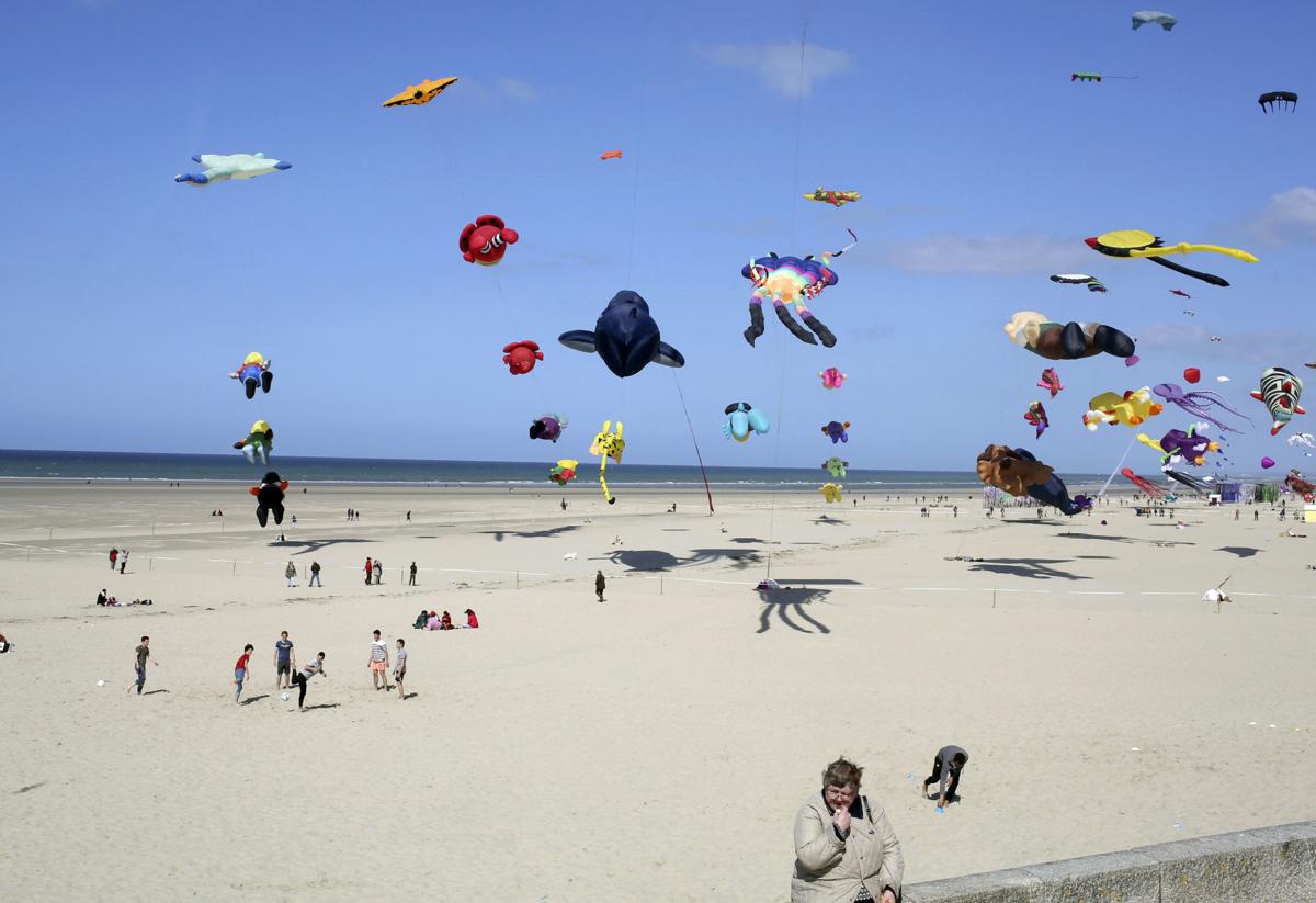 Photos: France celebrates 31st International Kite Festival | Magic ...