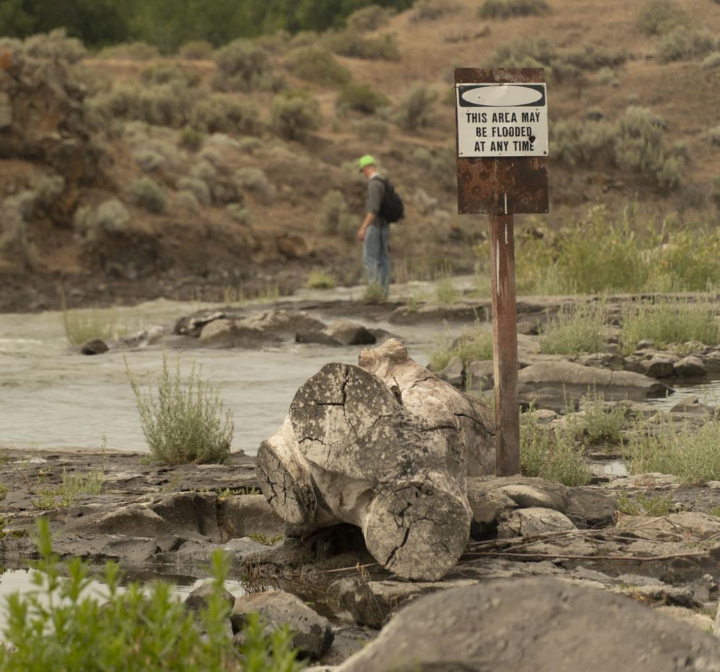 Hiking in the social distance Upper Salmon Falls — waterfalls galore