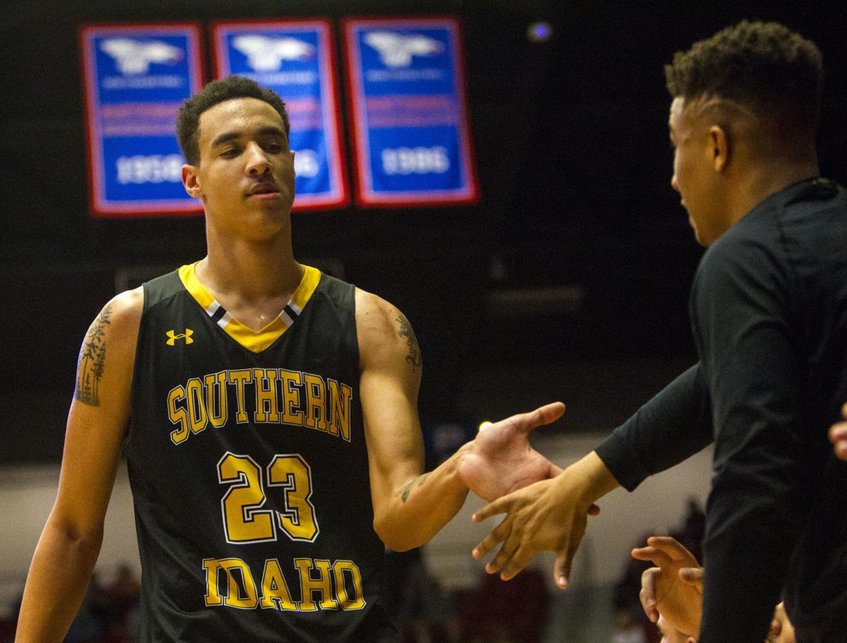 Former Csi Basketball Player Thomas Commits To Arizona State Idaho College Sports Magicvalley Com