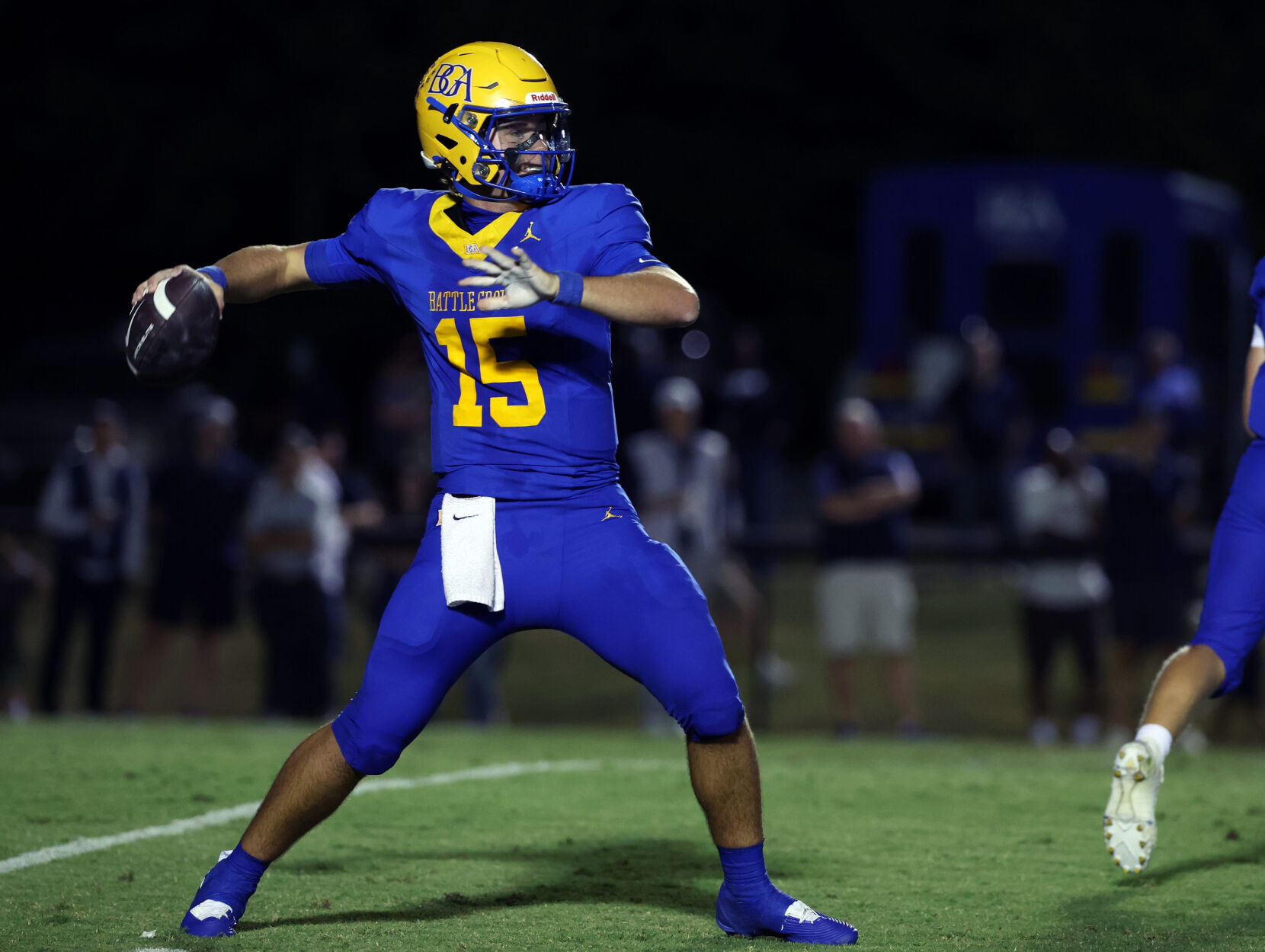 Battle Ground Academy’s Bo Bryan (15) passes the ball during the first ...