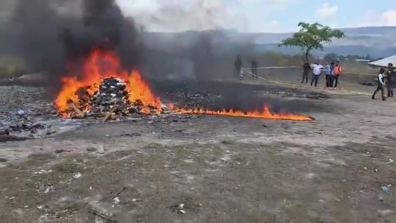 Honduras: Cocaine Worth More Than $8 Million Set On Fire After Multiple  Drug Seizures