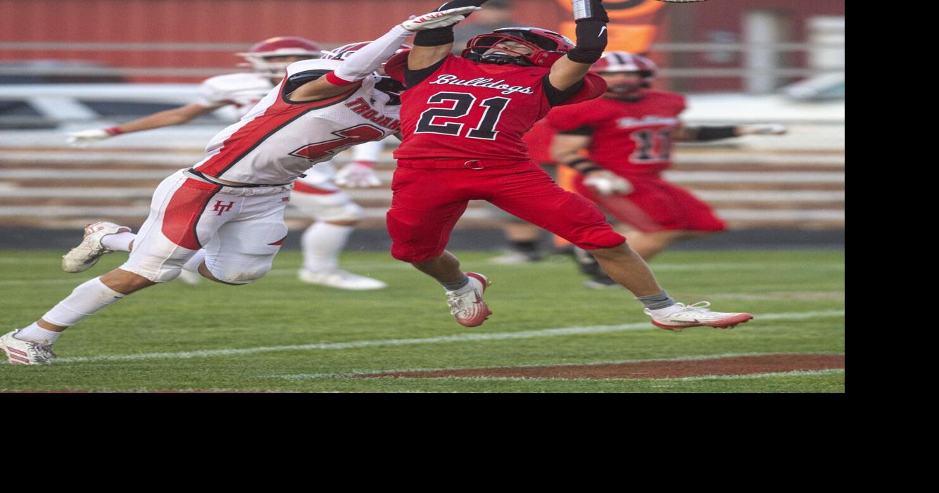 FOOTBALL FOCUS: Top-four playoff games in opening round