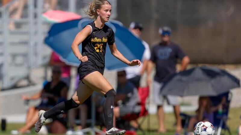 Golden Eagles end regular season with road win over #15 Snow