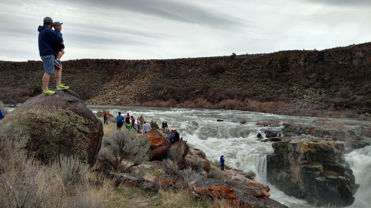 Drones catch kayakers shooting Star Falls Local