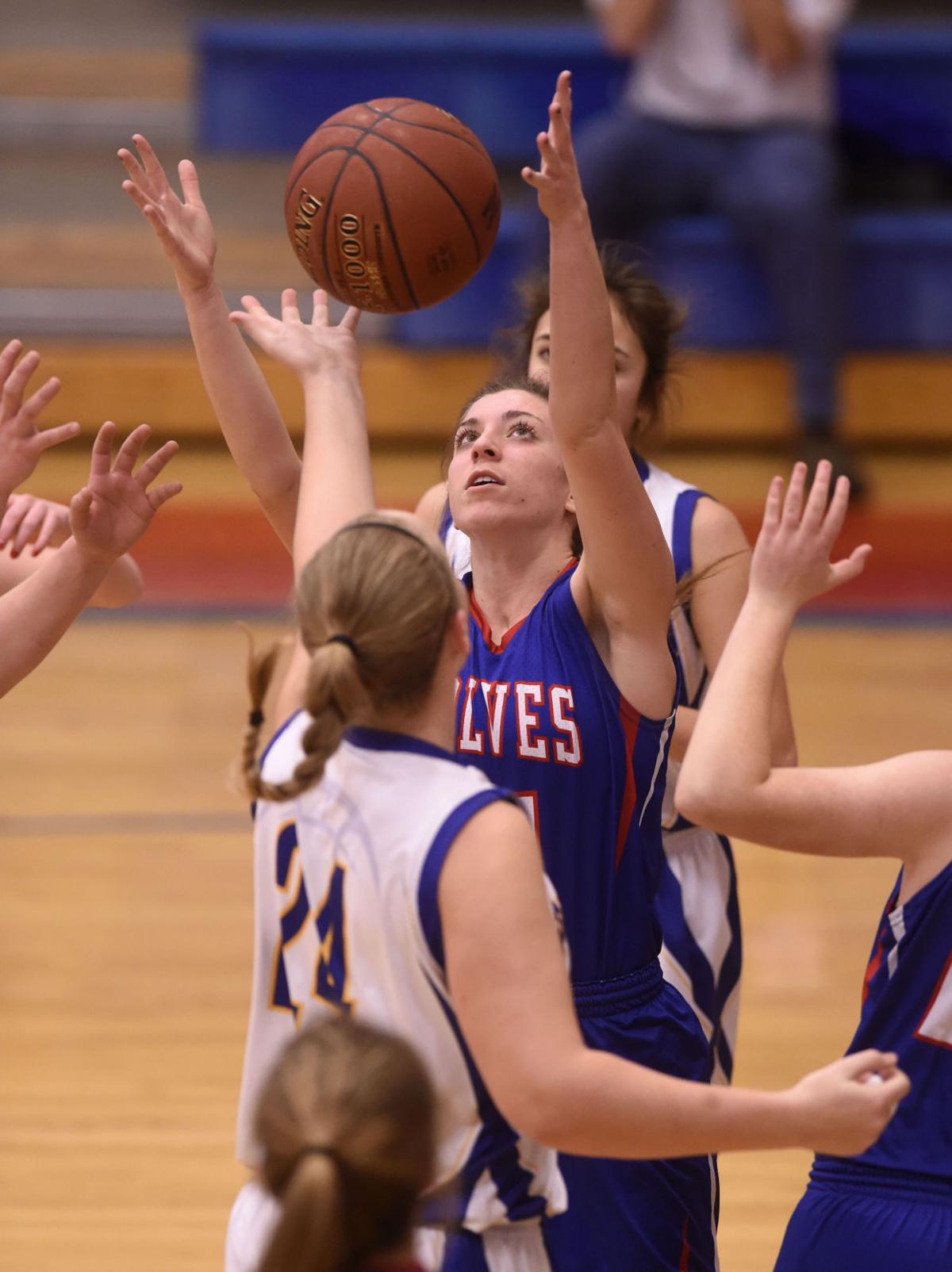State Championship Basketball - Castleford Vs. Carey