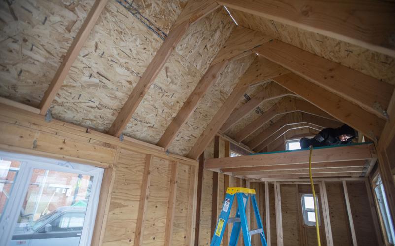 Students build tiny house