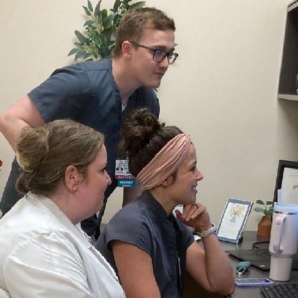 Fourth-year advanced practice rotations benefit UAMS pharmacy students and preceptors - Vimarsana News