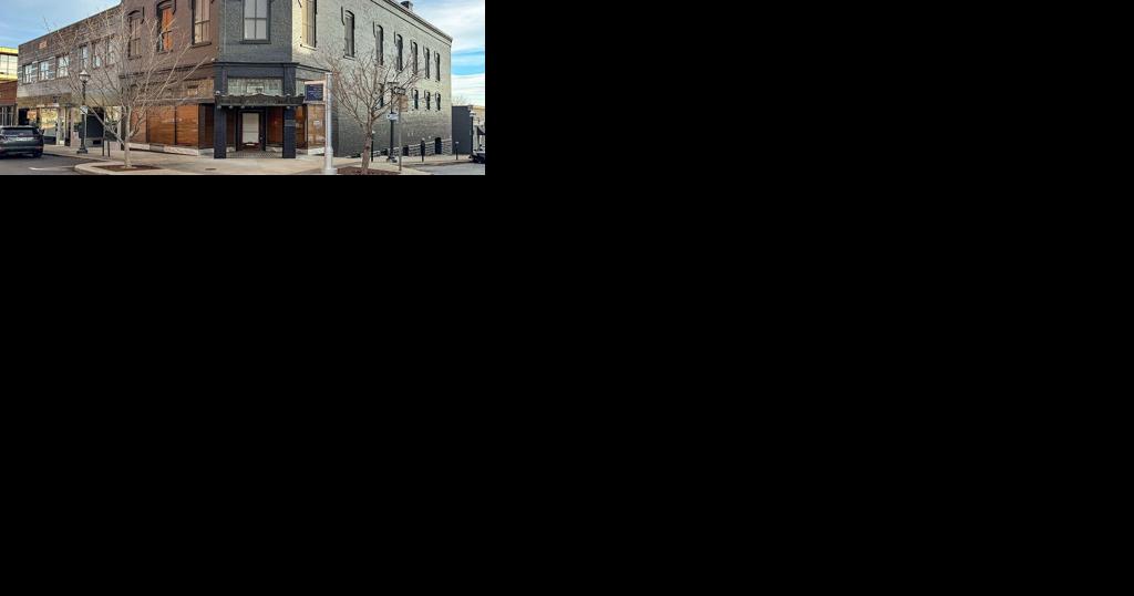 FayettevilleFlyer.com : Cocktail bar "The Guisinger" coming to Fayetteville square - Vimarsana News