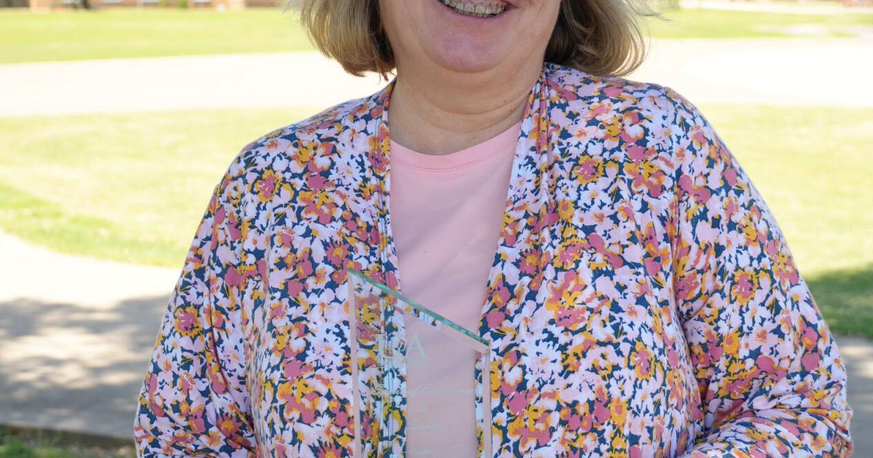 UA Hope-TexARKana honors top faculty and staff - Vimarsana News