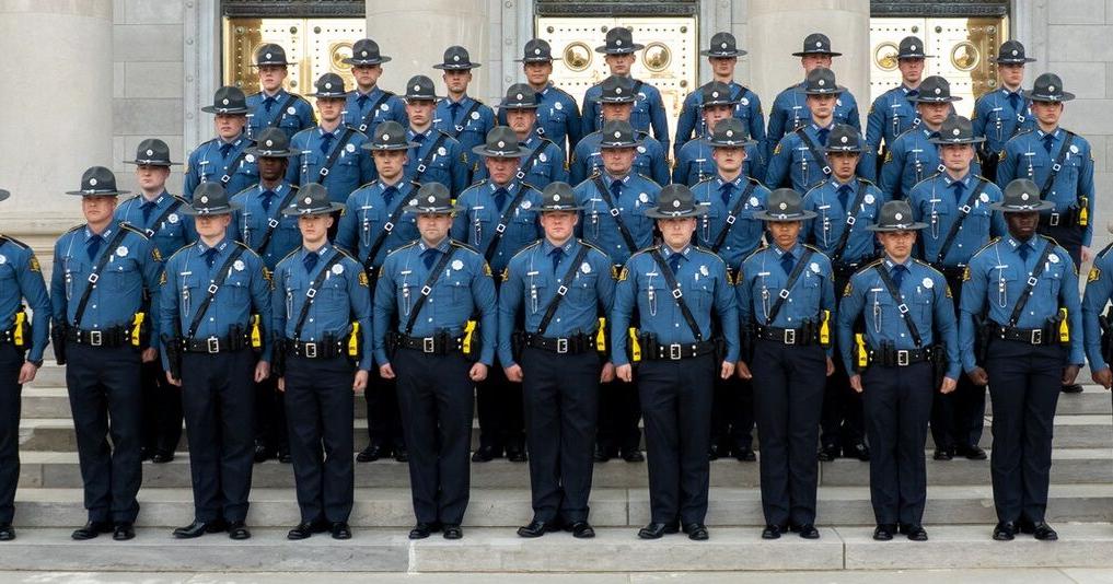 New Arkansas State Troopers receive badges | Regional News ...