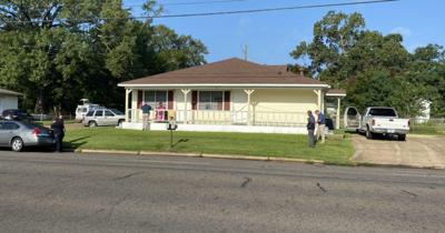 Txktoday Texarkana Man Fatally Shoots Son 42 In Altercation Regional News Magnoliareporter Com