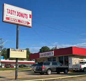 080922 Tasty Donuts East Main.jpg
