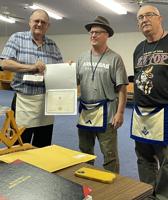 Larry Taylor receives 50-year Masonic pin