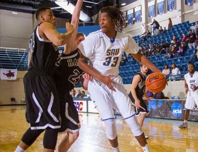 Southeastern Oklahoma Beats Southern Arkansas In Basketball