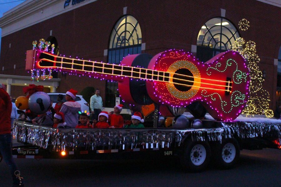 Hendricks County Christmas Parade 2022 Songs Of The Season" Theme For 2021 Magnolia Christmas Parade | Local  Entertainment | Magnoliareporter.com