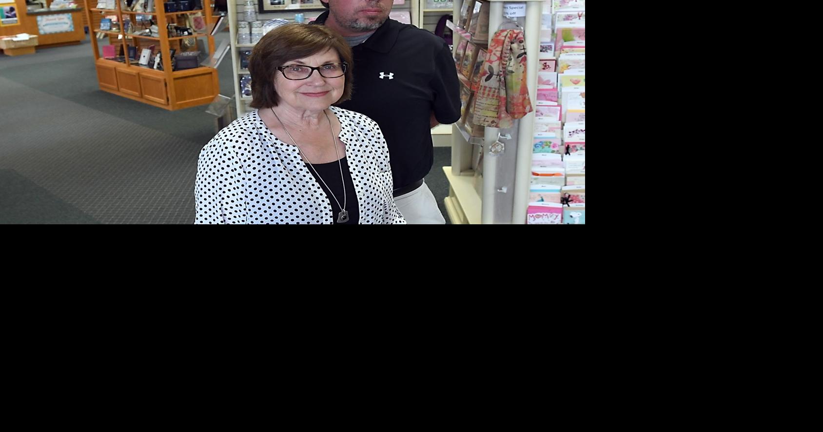 After decades, Lighthouse Christian Book and Gift closing News