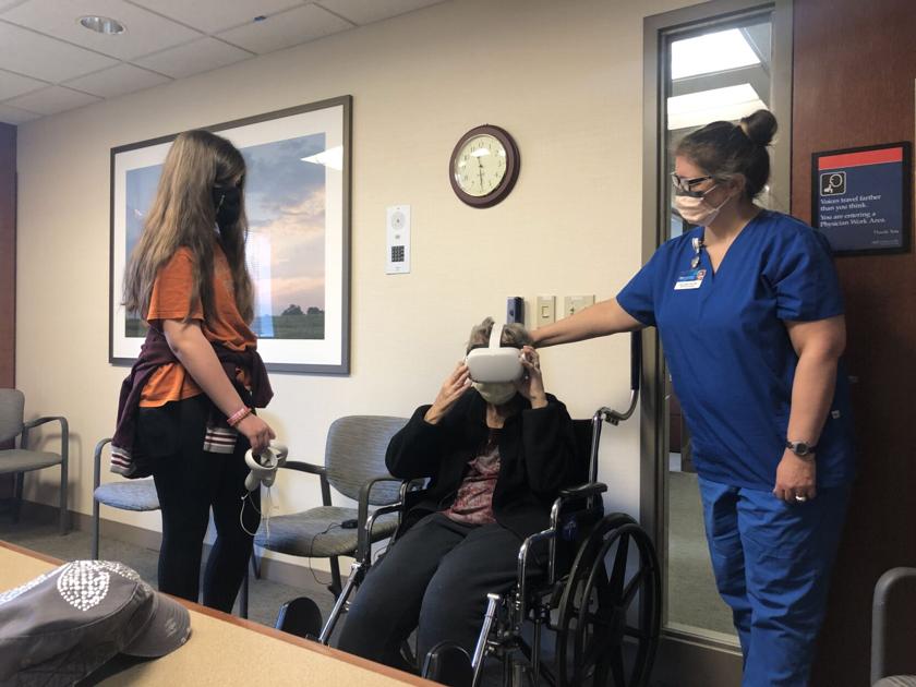 Riding High Nurse Gives Longtime Patient Memorable Virtual Reality Experience Local News Mankatofreepress Com