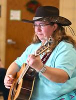 'Singing Cowgirl' Lisa Murphy still channeling John Denver